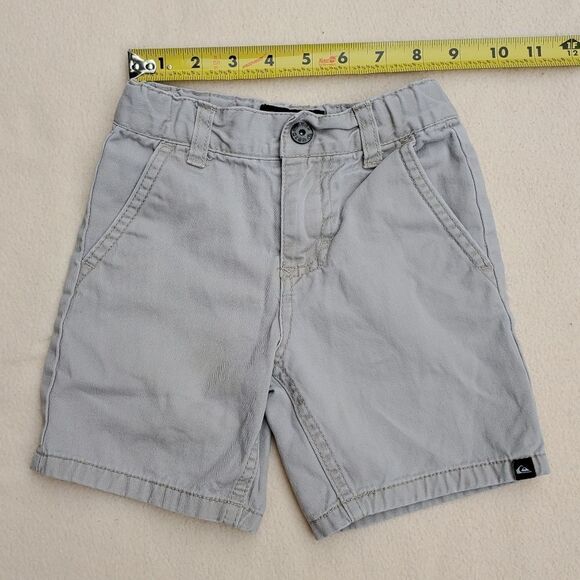 Quiksilver gray beige shorts Size 2T - Picture 4 of 10